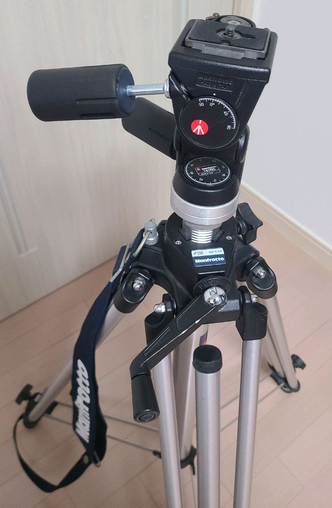 맨프로토 중대형 삼각대+헤드 / #028 + 141RC--2