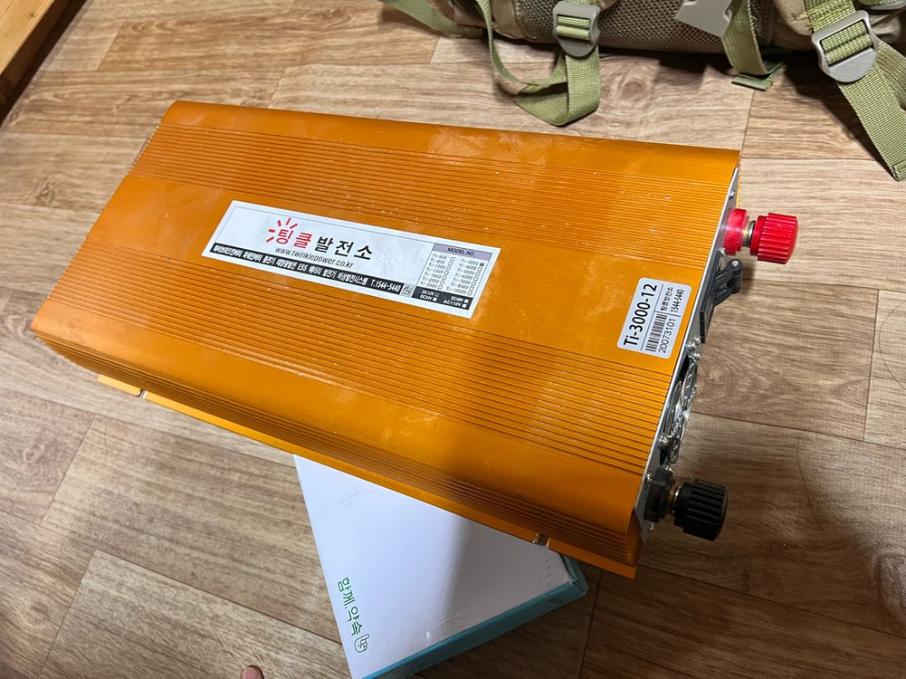 팅클발전소 인버터 12v 3000w, 에이스테크 배터리충전기 JR-Q15 (+노래방기계) 급처 이미지