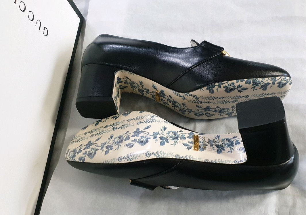 구찌 빅토아르 펌프스38size((미사용품) 이미지