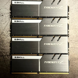 G.Skill Trident Z DDR4 64GB 램