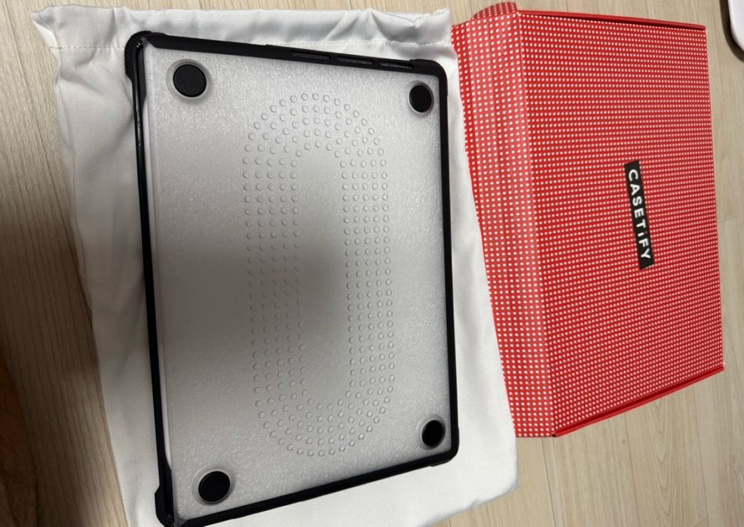 케이스티파이 맥북프로 14인치 케이스 이미지