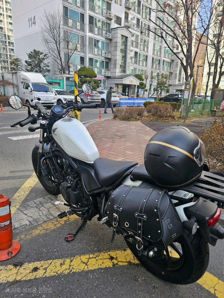 혼다 레블500 2021년식 1.8만km--2