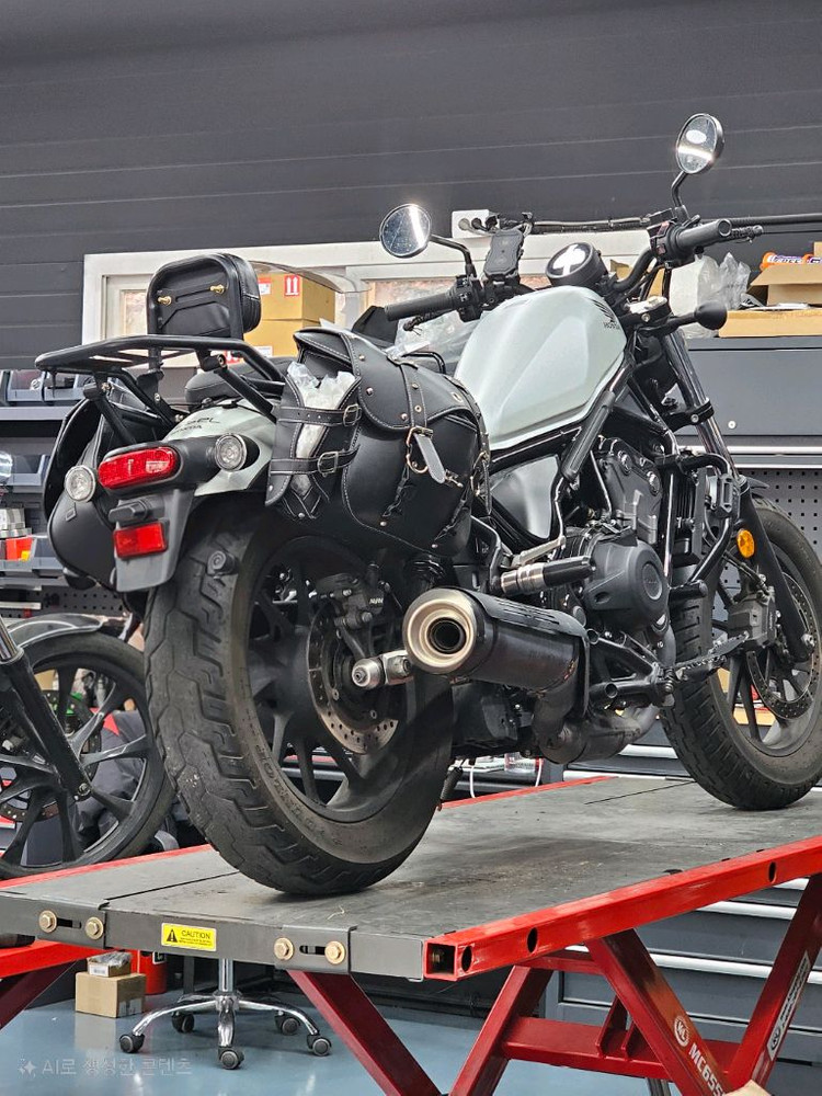 혼다 레블500 2021년식 1.8만km--3