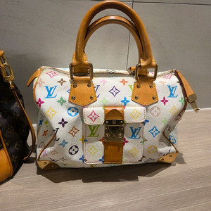 루이비통가방판매합니다