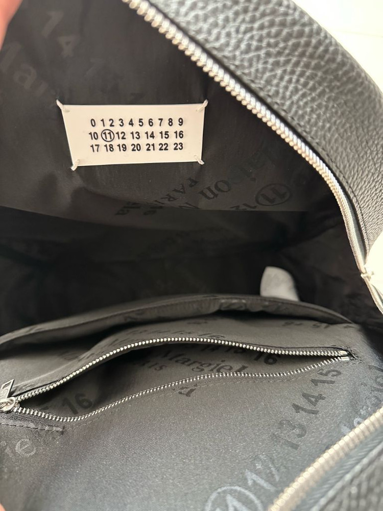 [새상품] 메종 마르지엘라 가죽 백팩--3