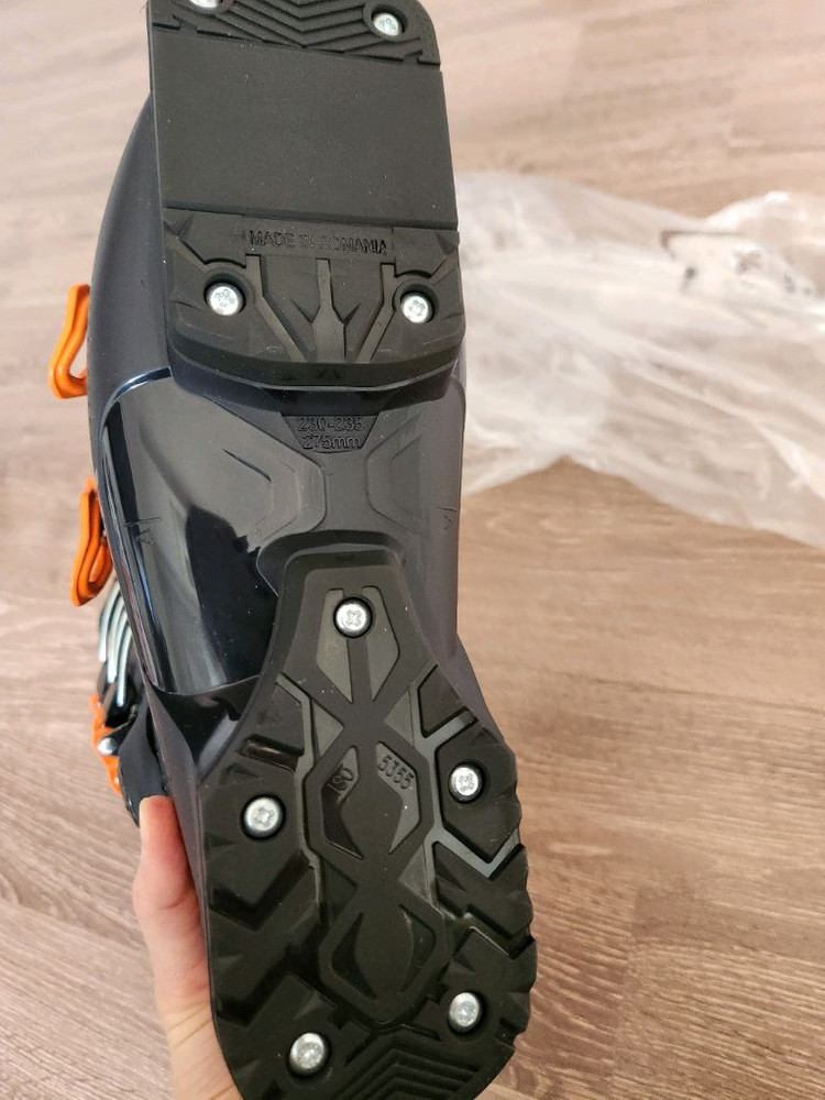 주니어 테크니카 스키부츠 235mm 새상품 이미지