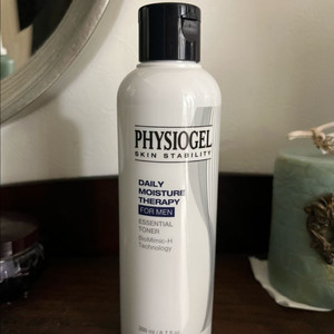 피지오겔 맨 데일리 모이스처 테라피 에센셜 토너 (새제품)