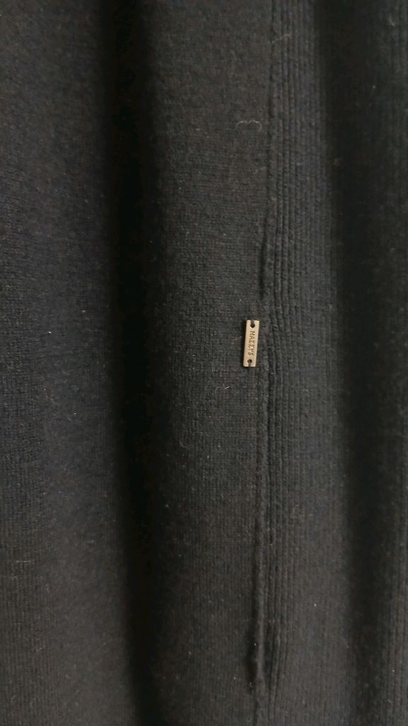 헤지스 블랙 니트 롱 베스트 (모100%)상태최상--5