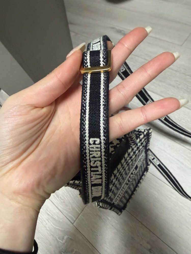 디올 북토트 미니 휴대폰백 풀박 이미지