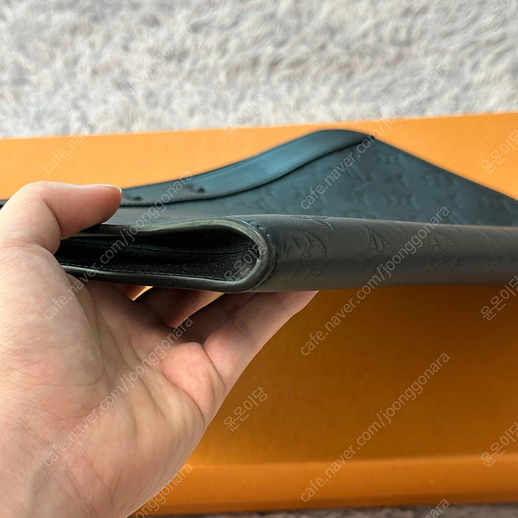 [풀구성] 루이비통 이클립스 쉐도우 도큐먼트 포쉐트 주르 클러치--4