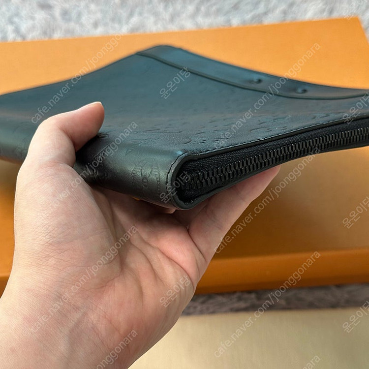 [풀구성] 루이비통 이클립스 쉐도우 도큐먼트 포쉐트 주르 클러치--5