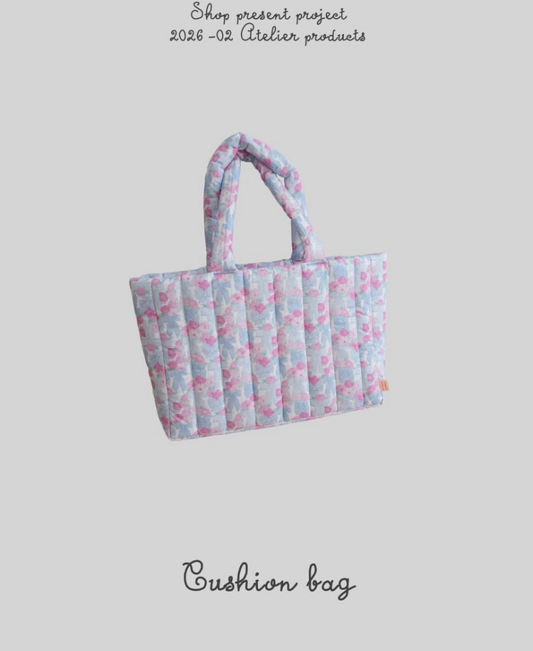 프레젠트 프로젝트 쿠션백 구해요--1