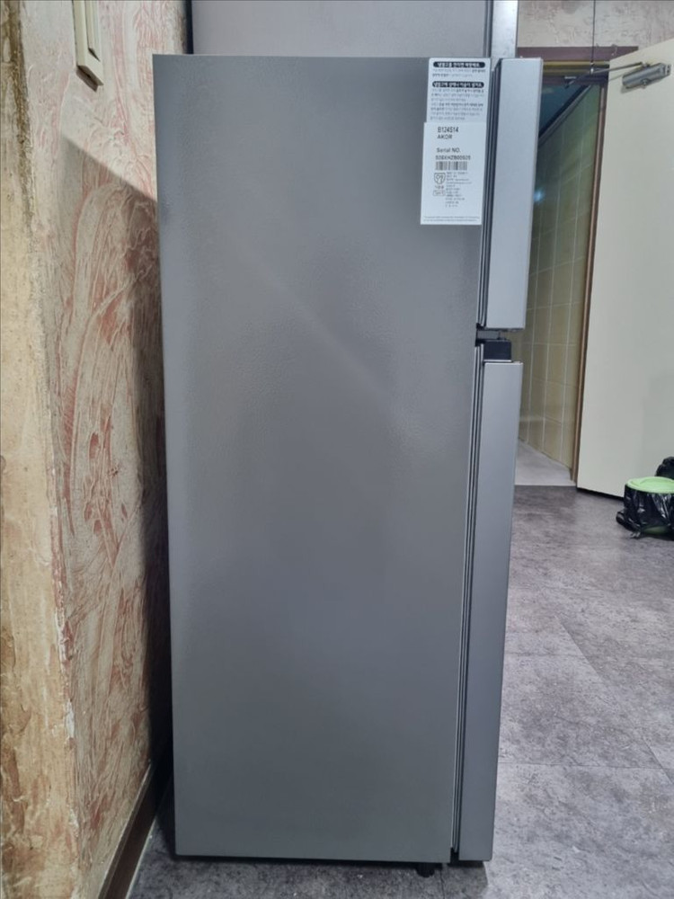 LG전자 소형 냉장고 121L 2도어 B124S14 새상품--2