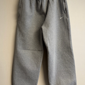 나이키NRG 솔로스우시 그레이 스웻팬츠