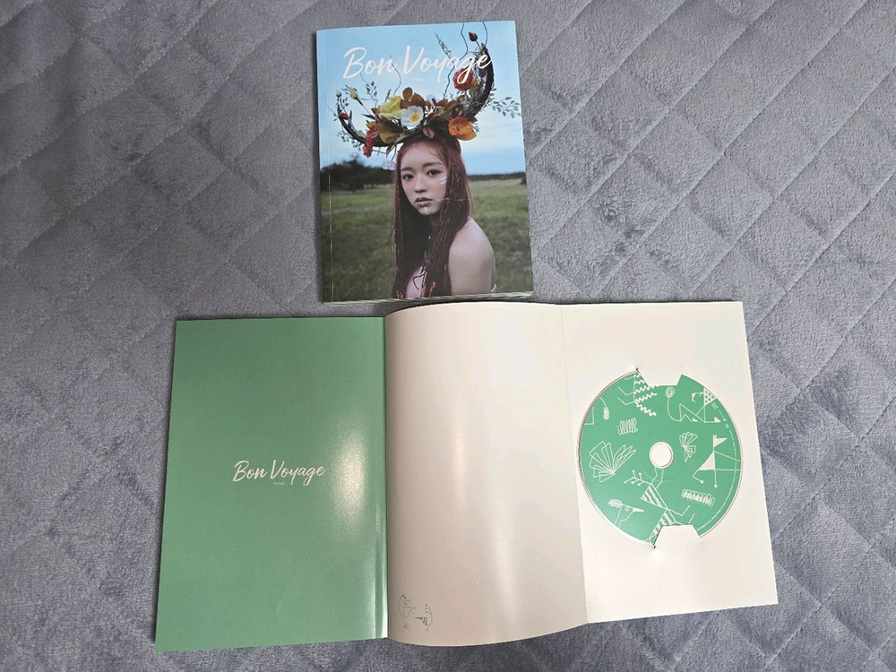 오마이걸 유아 bon voyage 앨범 이미지