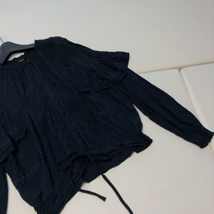 TIME 타임 21년 인견 아일렛 레이스 리본 블라우스 결혼식 하객룩--5