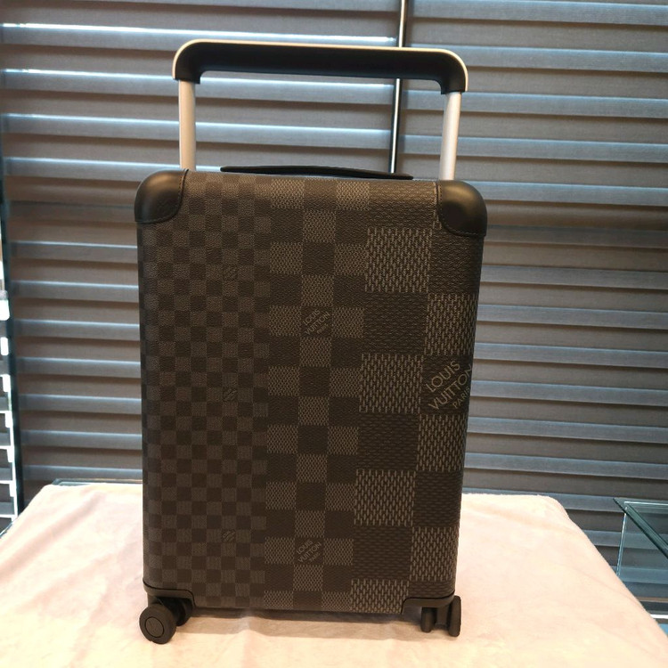 루이비통 호라이즌 55 캐리어 여행가방 한정판 정품--1