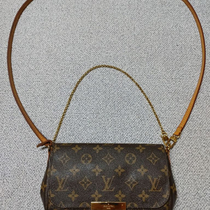 정품 루이비통 페이보릿 pm 크로스백 클러치백