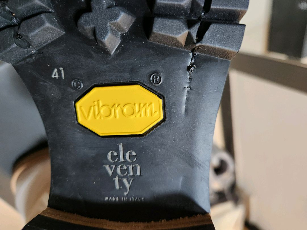 일레븐티 트래킹 슈즈--3