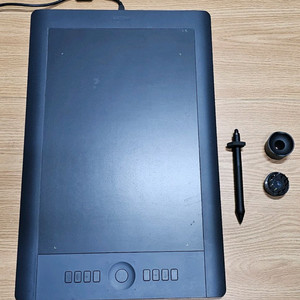 와콤 인튜어스 프로(Intuos pro) PTH-851