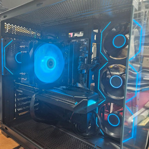 [경산]게이밍 컴퓨터 판매(RX 9060 XT 16GB)