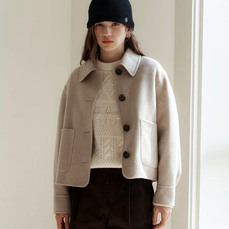 앳코너(at.corner) 핸드메이드 크롭 울자켓 프리사이즈 새상품--1