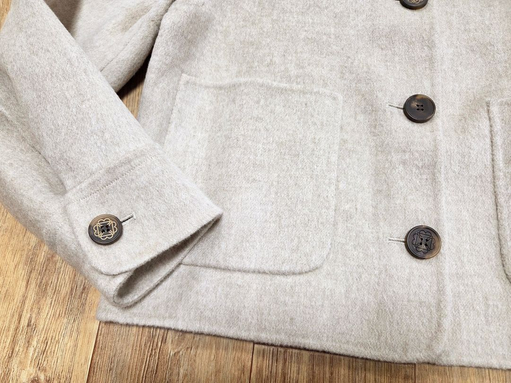 앳코너(at.corner) 핸드메이드 크롭 울자켓 프리사이즈 새상품--7