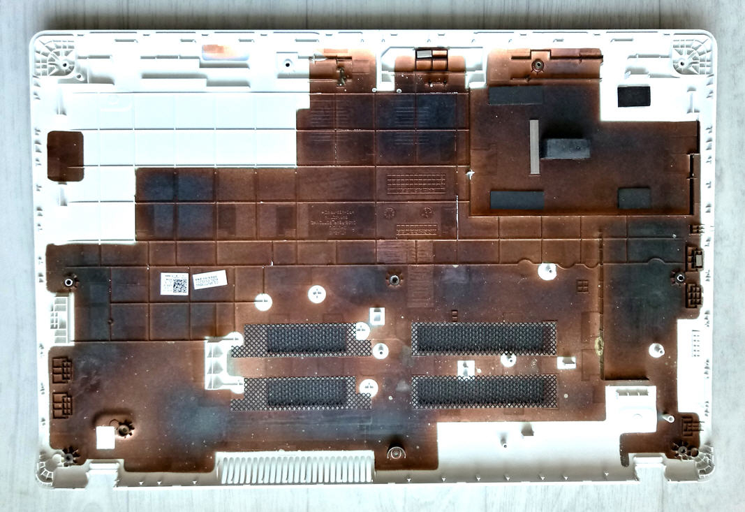 삼성NT500R5H노트북 뒷커버(부품용)--1