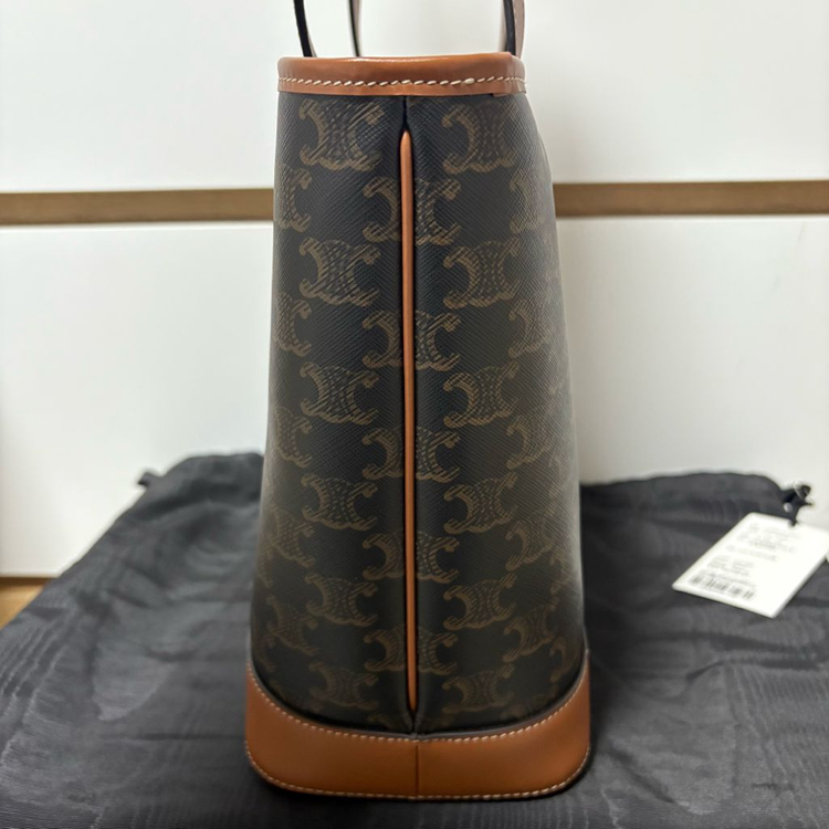 셀린느 트리옹프 카바스 숄더백 백화점구매 팝니다.--4