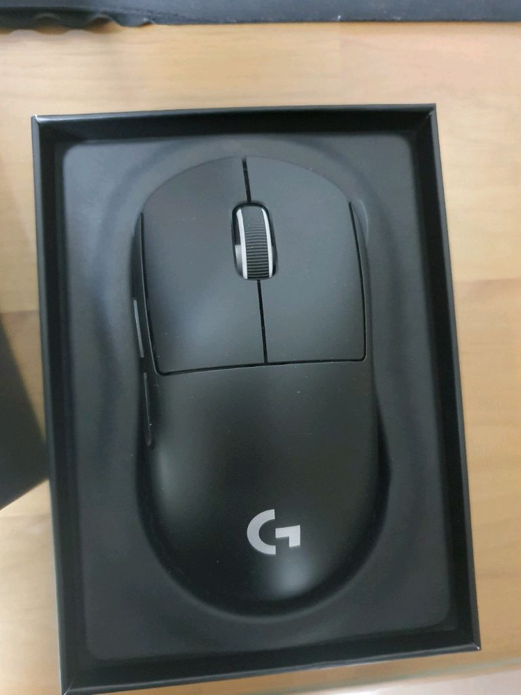 지슈라2c 팝니다 블랙 이미지