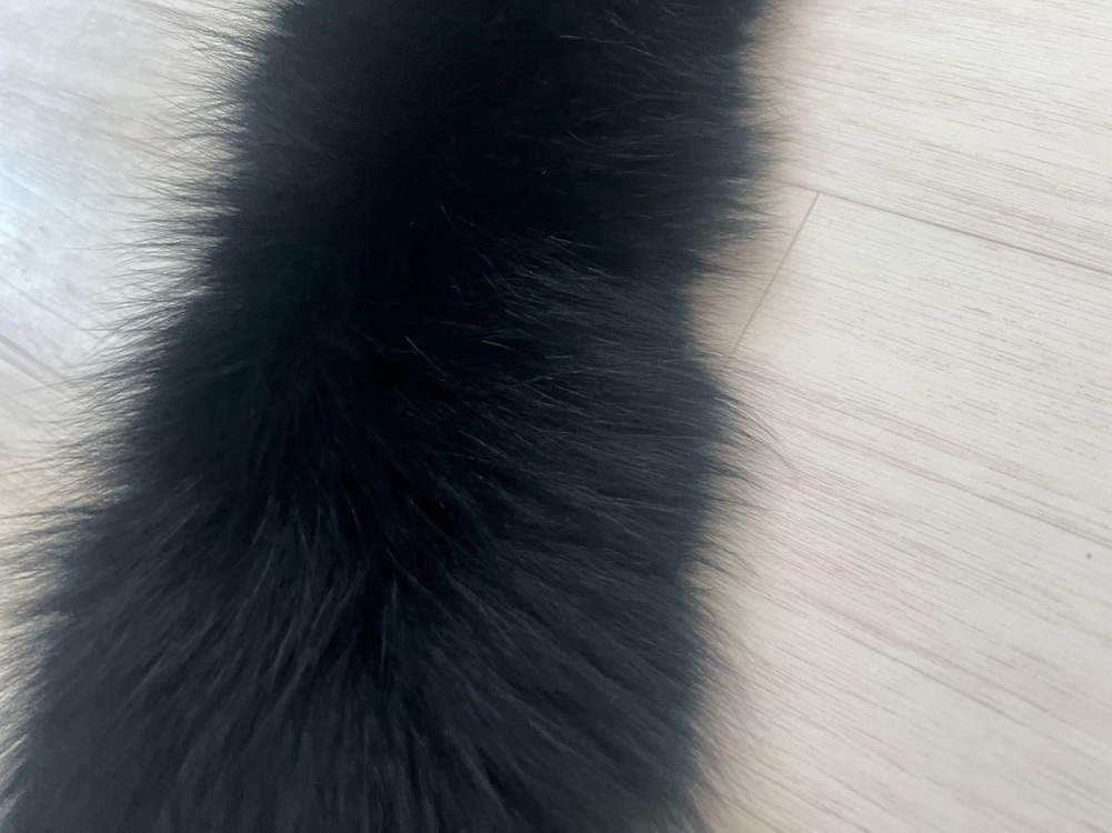 검정색 라쿤 퍼 칼라 목도리 7x50cm깨끗하고 바로 사용하실 수 있어요. 아래 고무줄도 있고, 위에 후크도 있습니--1