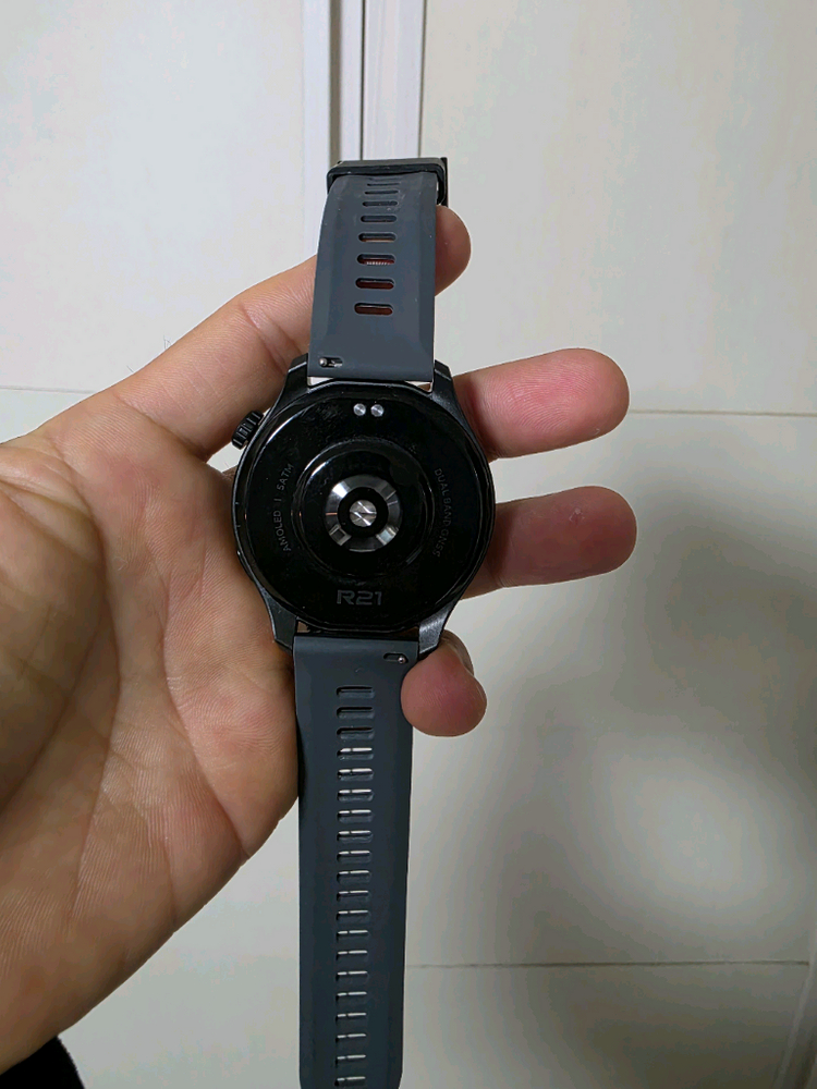 보이스캐디 뉴런r21 개선품팝니다.--3