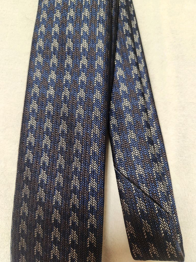 브리오니 넥타이--1