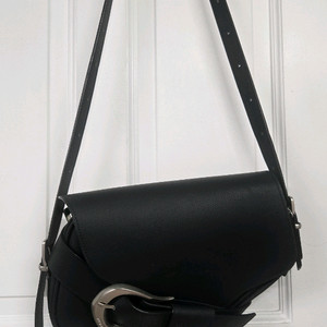 이우가마카라스 버클백