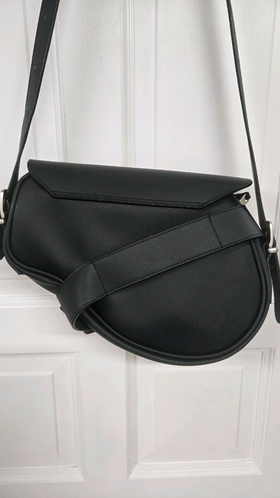 이우가마카라스 버클백--2