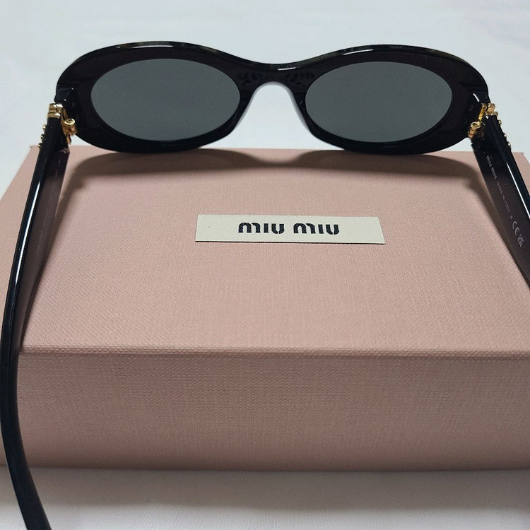 미우미우 글림스 선글라스 이미지