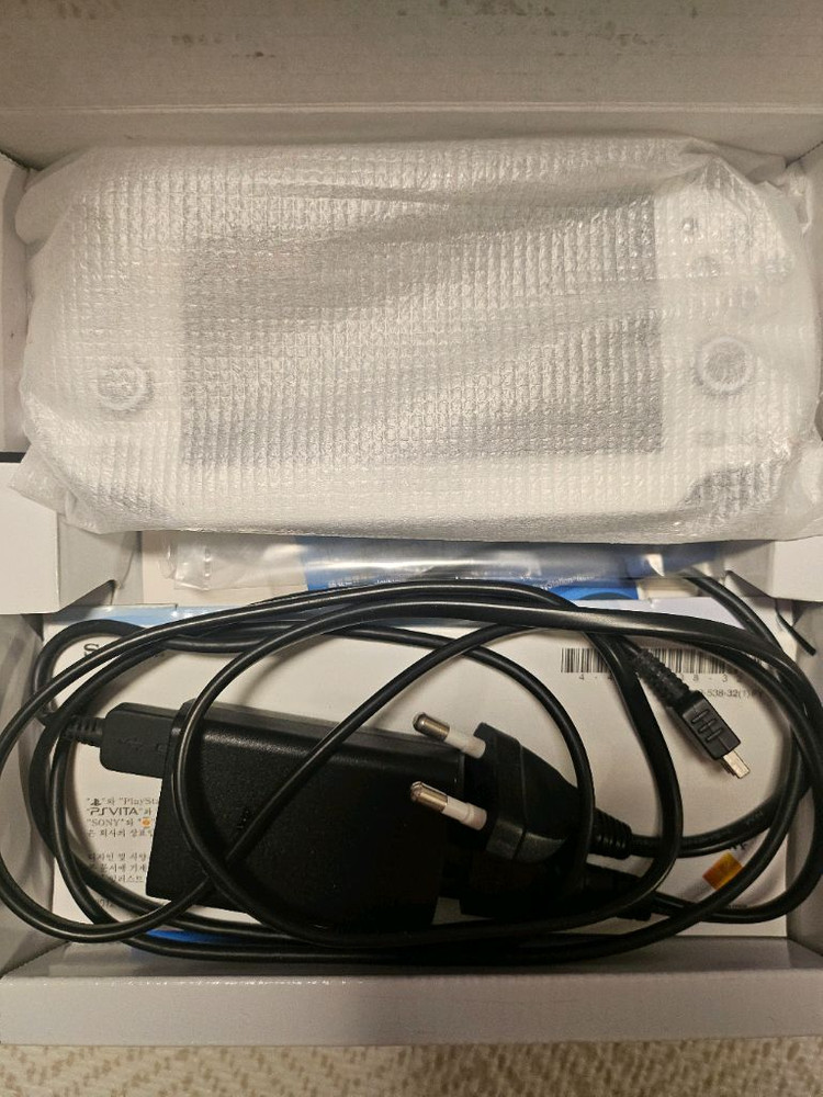 소니 PS Vita 비타 1세대 크리스탈 화이트 풀박스--4
