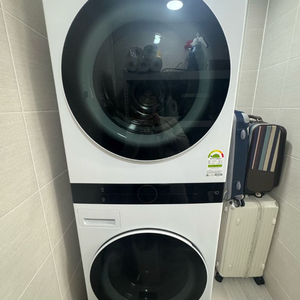 LG 트롬 워시타워 세탁기 23kg +건조기 20kg 일체형