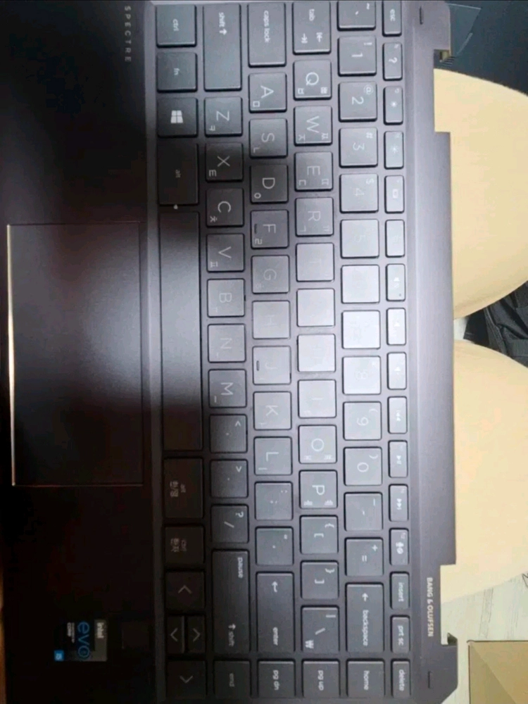 HP 스펙터(Spectre) x360 14 키보드 외 이미지