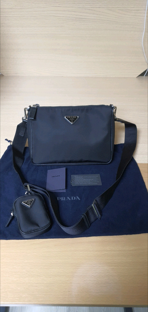 프라다 테수토 크로스백/메신저백 정품S급(감정O)구찌프라다루이비통디올고야드샤넬셀린느보테가생로랑발렌시아가버버리가방--1