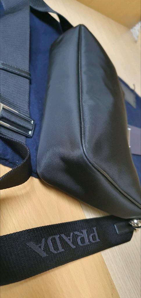 프라다 테수토 크로스백/메신저백 정품S급(감정O)구찌프라다루이비통디올고야드샤넬셀린느보테가생로랑발렌시아가버버리가방--6