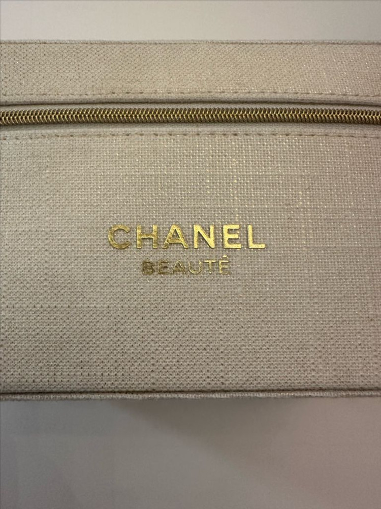 샤넬 뷰티 베니티 케이스 새제품 이미지