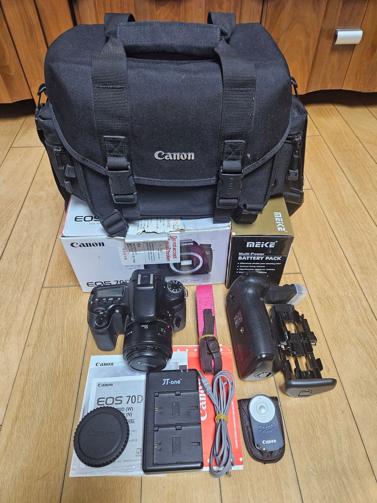 캐논 EOS 70D + 50mm F1.8 + 세로그립 풀세트 판매합니다--0