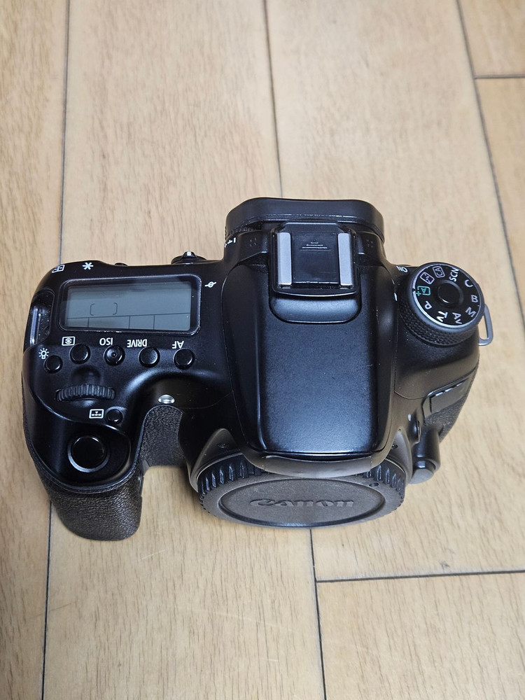 캐논 EOS 70D + 50mm F1.8 + 세로그립 풀세트 판매합니다--1
