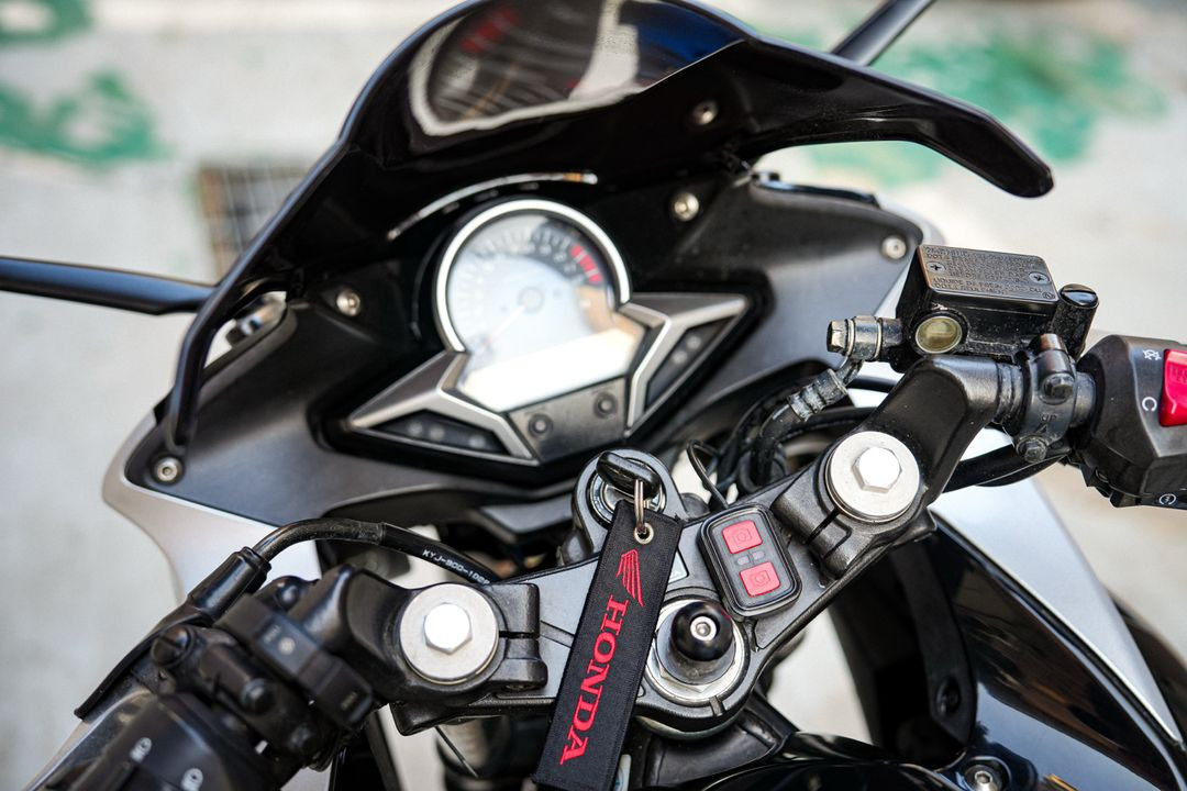 혼다 CBR250R ABS 11년식 판매합니다 이미지