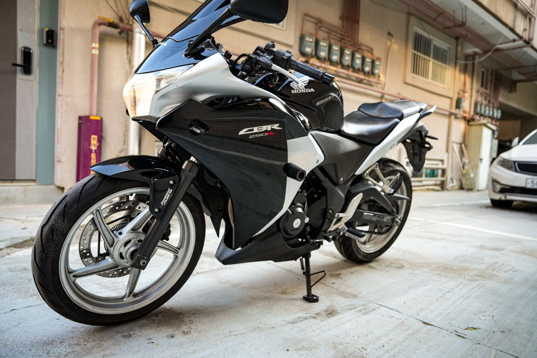 혼다 CBR250R ABS 11년식 판매합니다 이미지