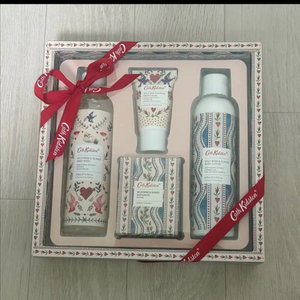 캐스앤키드슨 와일드로즈&퀸스 인덜전트 세트