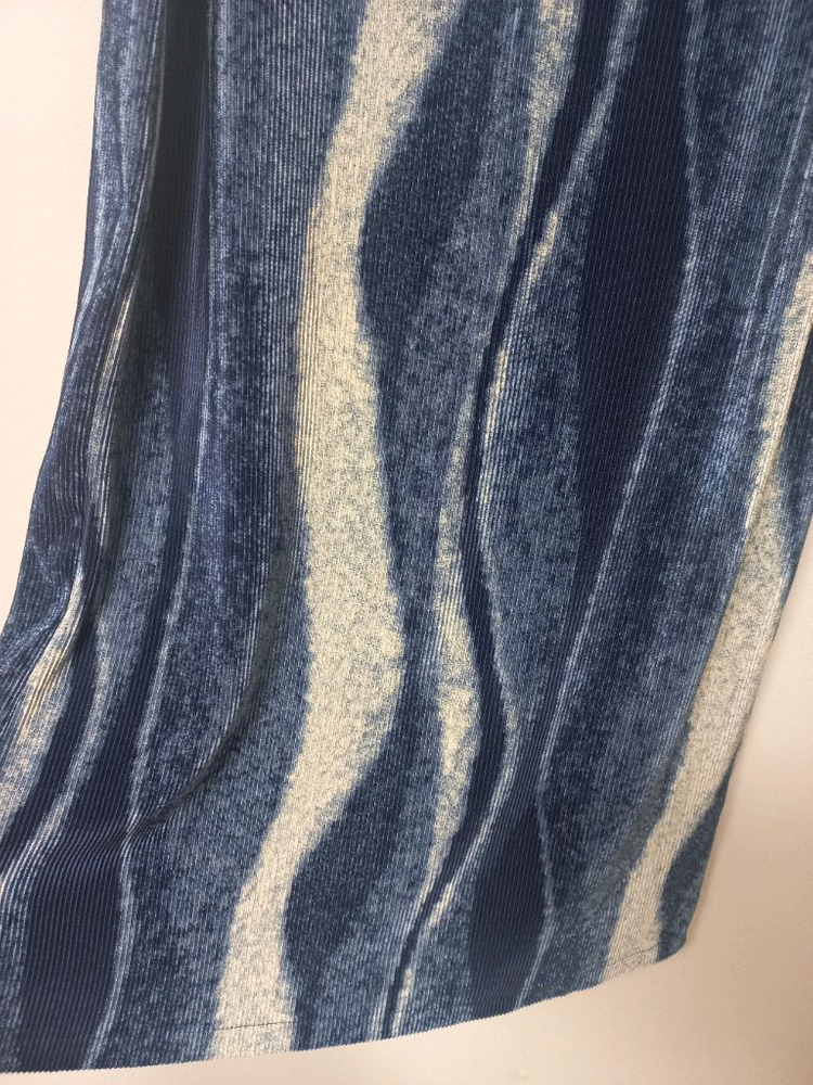 물결나염 H라인 플리츠스커트 (프리사이즈)--1