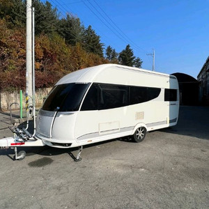 캠핑카 트레일러 이미지