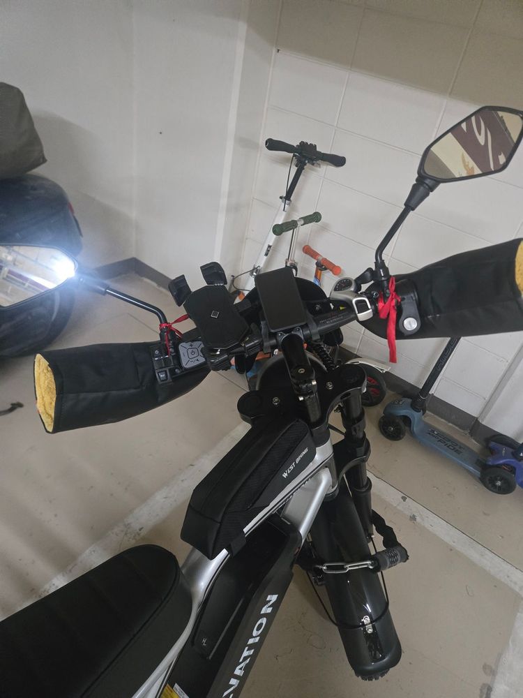 Bs슬릭 자토바이 48v 20Ah 이미지